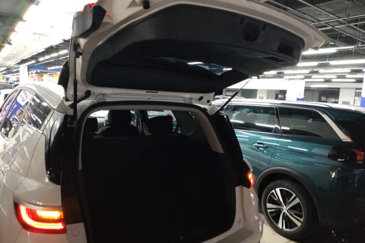 Used Geely Auto Vision X6 2020 1.4T Manual Comfort Model Trunk