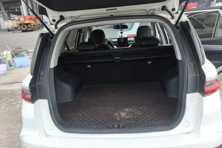 Used Geely Auto Vision X6 2020 1.4T Manual Luxury Model Trunk