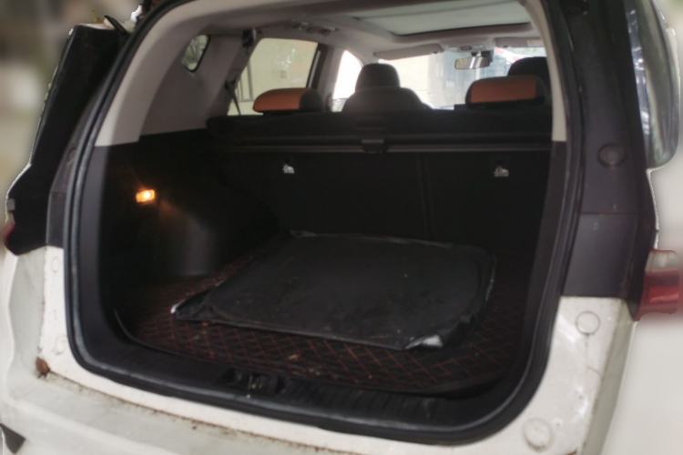 Used Geely Auto Vision X6 2020 1.4T CVT Asian Games Edition Trunk