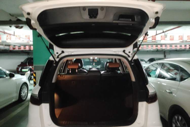 Used Geely Auto Vision X6 2020 1.4T CVT Luxury Edition Trunk