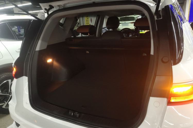 Used Geely Auto Vision X6 2020 1.4T CVT Luxury Edition Trunk