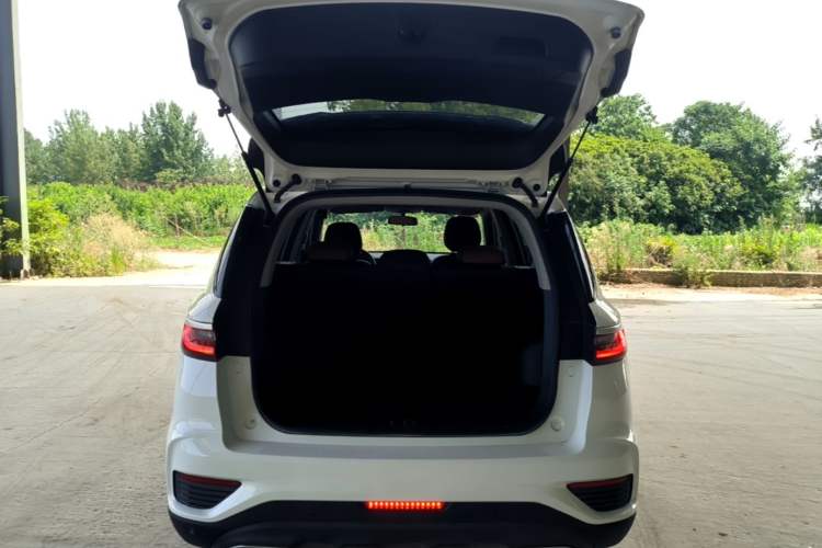 Used Geely Auto Vision X6 2020 1.4T CVT Luxury Edition Trunk