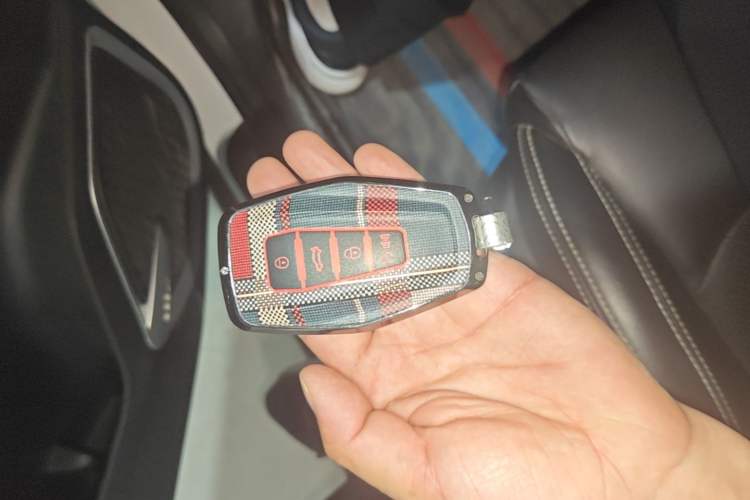 Used Geely Auto Vision X6 2020 1.4T Manual Luxury Model Vehicle Key