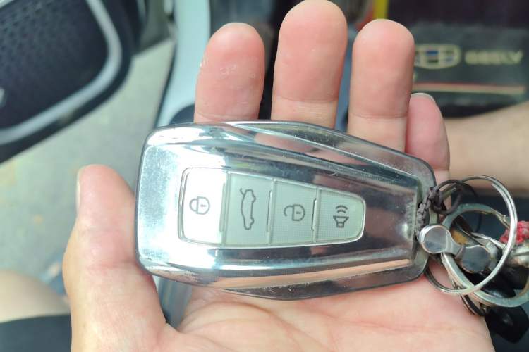Used Geely Auto Vision X6 2020 1.4T Manual Luxury Model Vehicle Key