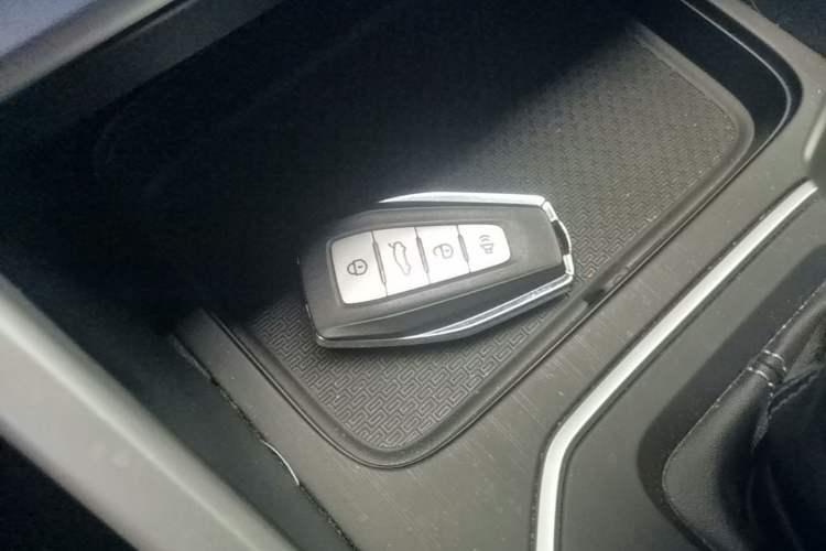 Used Geely Auto Vision X6 2020 1.4T CVT Luxury Edition Vehicle Key