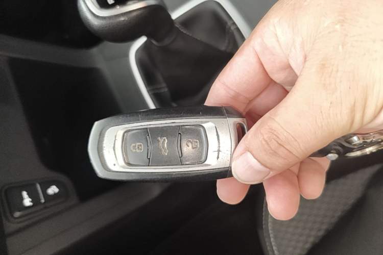 Used Geely Auto Vision X6 2020 1.4T Manual Comfort Model Vehicle Key