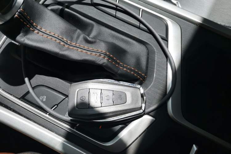 Used Geely Auto Vision X6 2020 1.4T CVT Luxury Edition Vehicle Key