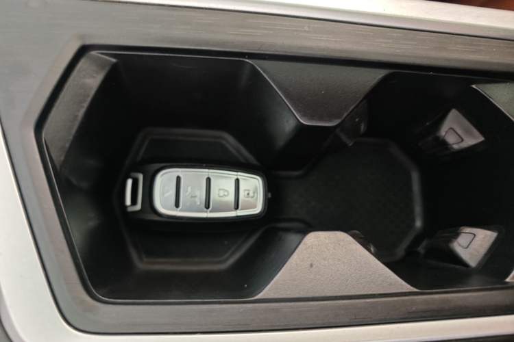 Used Geely Auto Vision X6 2020 1.4T CVT Luxury Edition Vehicle Key