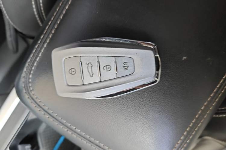 Used Geely Auto Vision X6 2020 1.4T CVT Asian Games Edition Vehicle Key