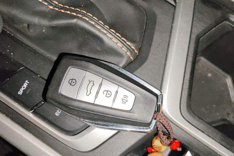 Used Geely Auto Vision X6 2020 1.4T CVT Asian Games Edition Vehicle Key