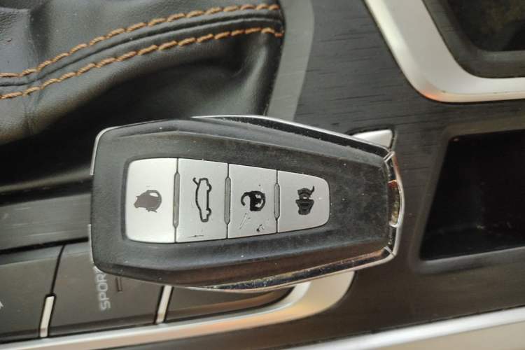 Used Geely Auto Vision X6 2020 1.4T CVT Asian Games Edition Vehicle Key