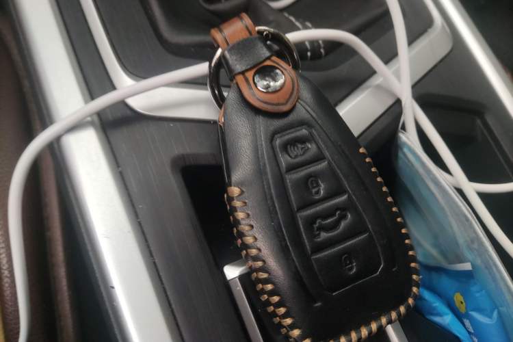 Used Geely Auto Vision X6 2020 1.4T Manual Luxury Model Vehicle Key