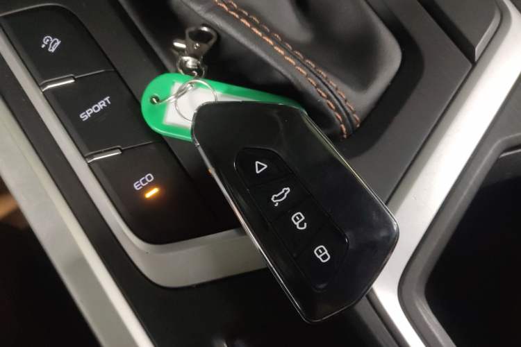 Used Geely Auto Vision X6 2020 1.4T CVT Luxury Edition Vehicle Key