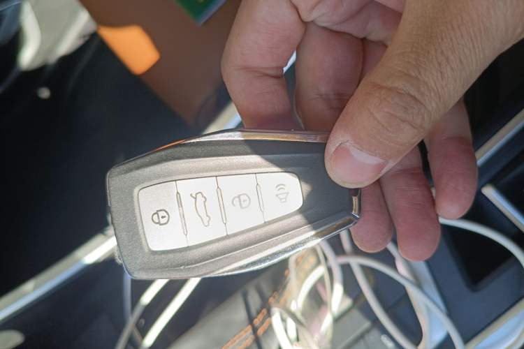 Used Geely Auto Vision X6 2020 1.4T CVT Luxury Edition Vehicle Key
