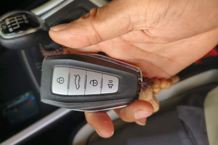 Used Geely Auto Vision X6 2020 1.4T Manual Luxury Model Vehicle Key