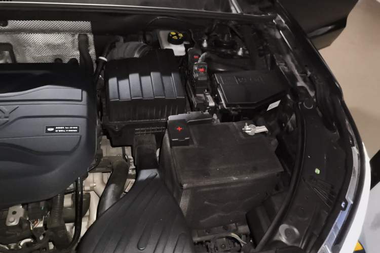 Used Geely Auto Vision X6 2021 PRO 1.4T Automatic Prestige Model Engine Bay Left