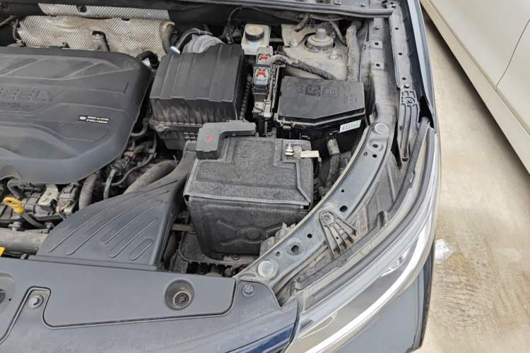 Used Geely Auto Vision X6 2021 PRO 1.4T Automatic Prestige Model Engine Bay Left