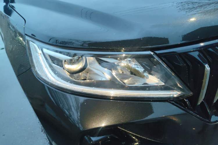 Used Geely Auto Vision X6 2021 PRO 1.4T Automatic Prestige Model Exterior 6