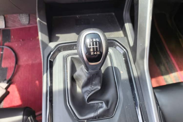 Used Geely Auto Vision X6 2021 PRO 1.4T Manual Luxury Model Gear Lever