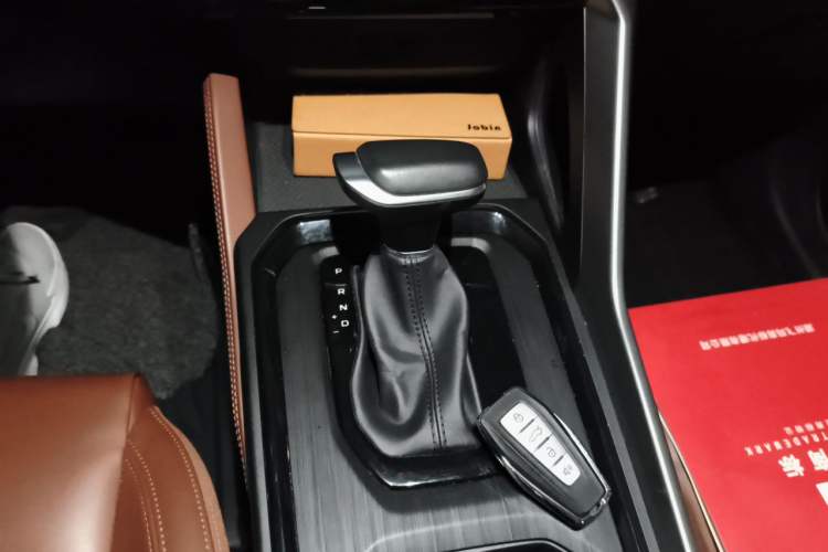 Used Geely Auto Vision X6 2021 PRO 1.4T Automatic Prestige Model Gear Lever