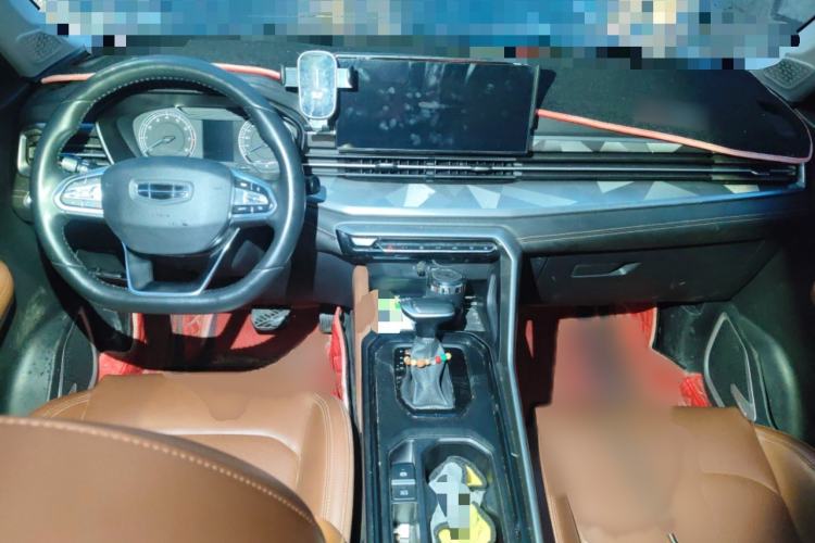Used Geely Auto Vision X6 2021 PRO 1.4T Automatic Prestige Model Interior 2