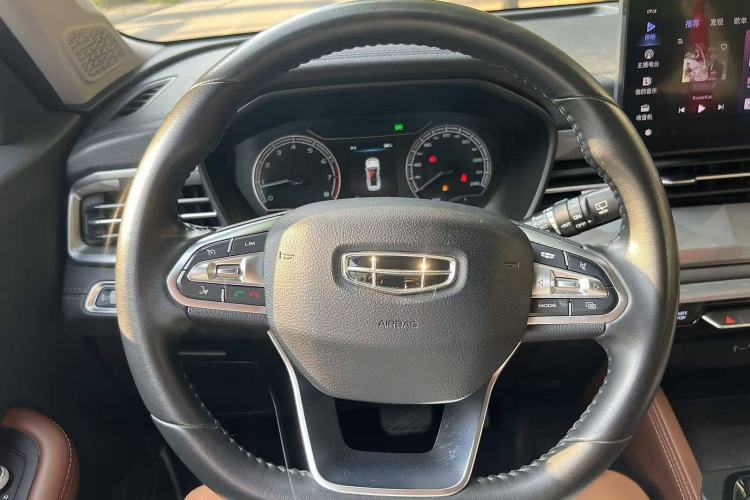 Used Geely Auto Vision X6 2021 PRO 1.4T Automatic Prestige Model Interior 2