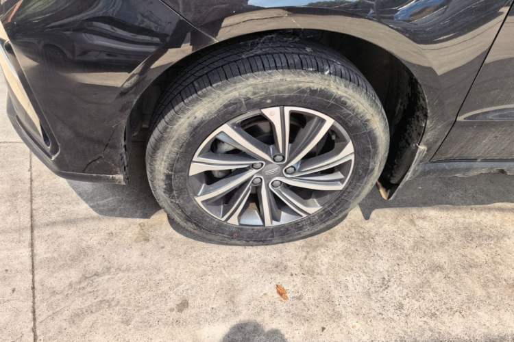 Used Geely Auto Vision X6 2021 PRO 1.4T Manual Luxury Model Left Front Wheel Hub