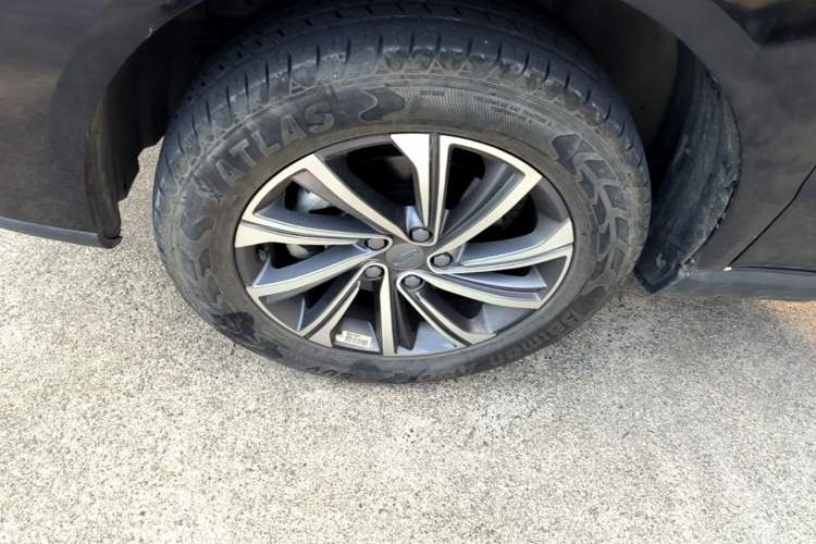 Used Geely Auto Vision X6 2021 PRO 1.4T Manual Luxury Model Left Front Wheel Hub