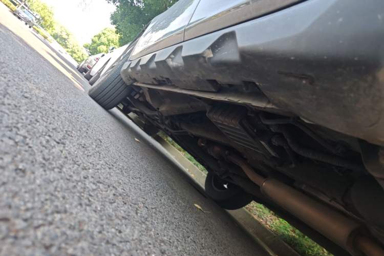 Used Geely Auto Vision X6 2021 PRO 1.4T Automatic Prestige Model Left Side Sill