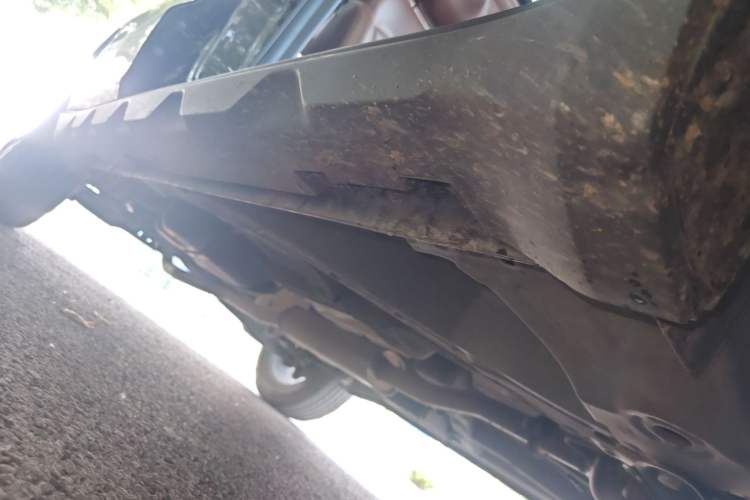 Used Geely Auto Vision X6 2021 PRO 1.4T Automatic Prestige Model Right Side Sill