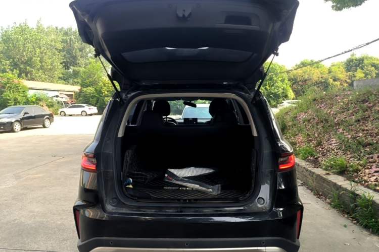 Used Geely Auto Vision X6 2021 PRO 1.4T Manual Luxury Model Trunk