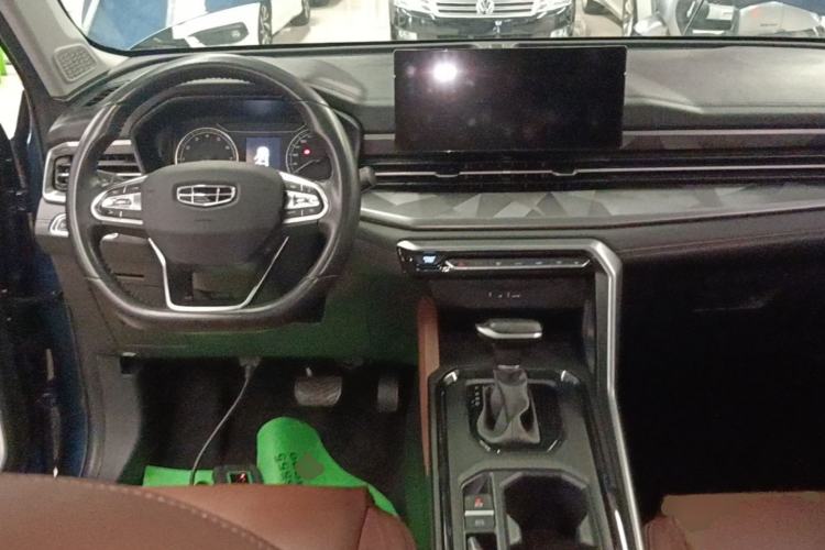 Used Geely Auto Vision X6 2021 PRO 1.4T Automatic Prestige Model Center Console