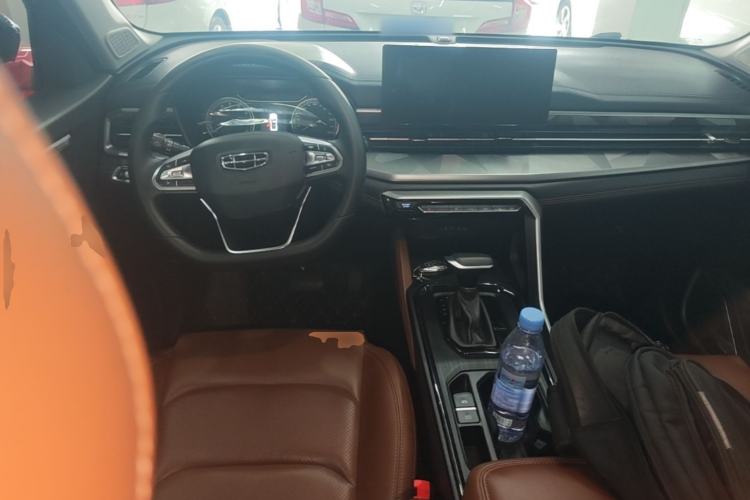 Used Geely Auto Vision X6 2021 PRO 1.4T Automatic Prestige Model Center Console