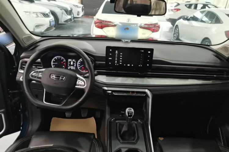 Used Geely Auto Vision X6 2021 PRO 1.4T Manual Luxury Model Center Console