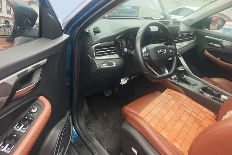 Used Geely Auto Vision X6 2021 PRO 1.4T Automatic Prestige Model Driver Seat