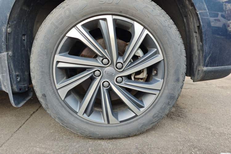 Used Geely Auto Vision X6 2021 PRO 1.4T Automatic Prestige Model Exterior 1