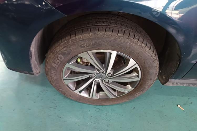 Used Geely Auto Vision X6 2021 PRO 1.4T Manual Luxury Model Exterior 4