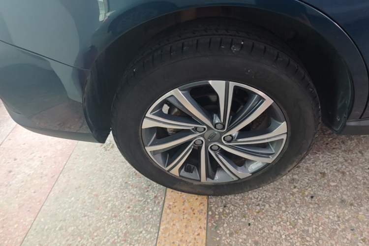 Used Geely Auto Vision X6 2021 PRO 1.4T Automatic Prestige Model Exterior 5