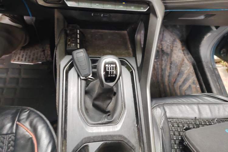 Used Geely Auto Vision X6 2021 PRO 1.4T Manual Luxury Model Gear Lever