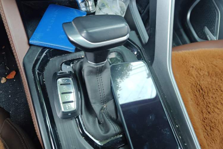 Used Geely Auto Vision X6 2021 PRO 1.4T Automatic Prestige Model Gear Lever