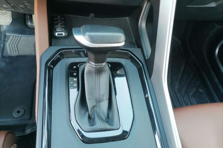 Used Geely Auto Vision X6 2021 PRO 1.4T Automatic Prestige Model Gear Lever