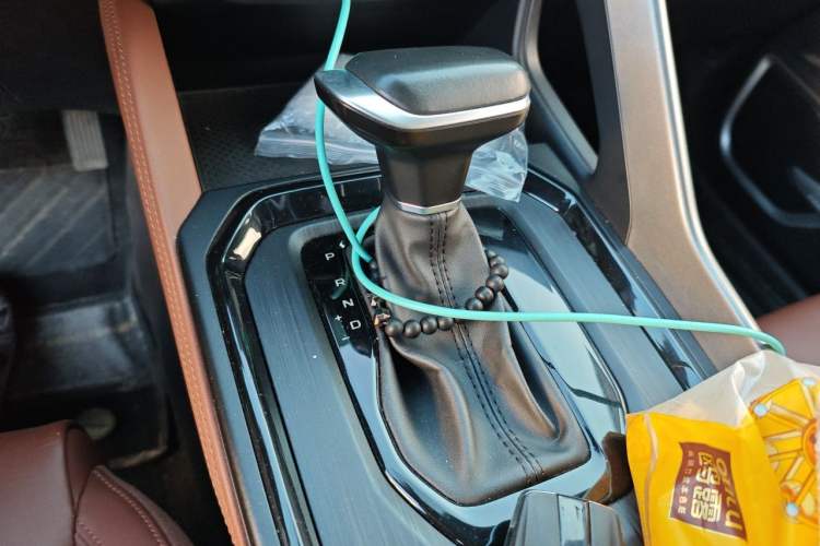 Used Geely Auto Vision X6 2021 PRO 1.4T Automatic Prestige Model Gear Lever