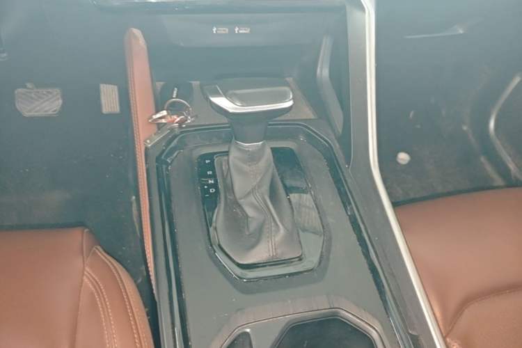 Used Geely Auto Vision X6 2021 PRO 1.4T Automatic Prestige Model Gear Lever
