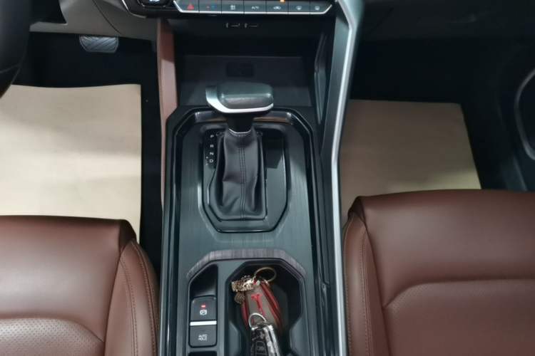Used Geely Auto Vision X6 2021 PRO 1.4T Automatic Prestige Model Gear Lever