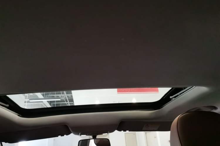 Used Geely Auto Vision X6 2021 PRO 1.4T Automatic Prestige Model Headliner