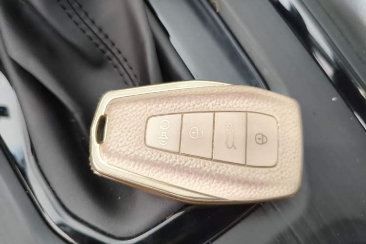 Used Geely Auto Vision X6 2021 PRO 1.4T Automatic Prestige Model Interior 1