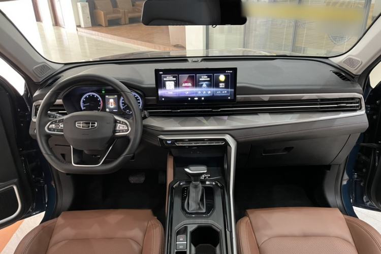 Used Geely Auto Vision X6 2021 PRO 1.4T Automatic Prestige Model Interior 1