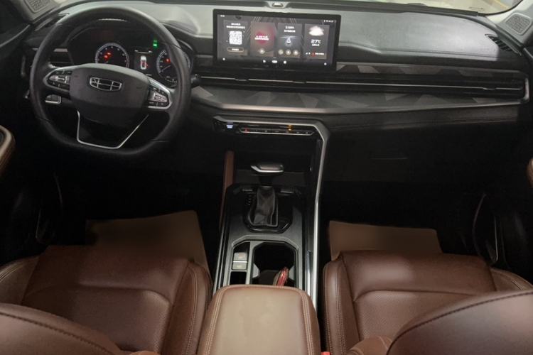 Used Geely Auto Vision X6 2021 PRO 1.4T Automatic Prestige Model Interior 1