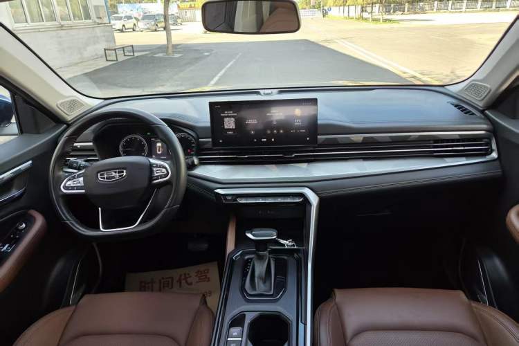 Used Geely Auto Vision X6 2021 PRO 1.4T Automatic Prestige Model Interior 1