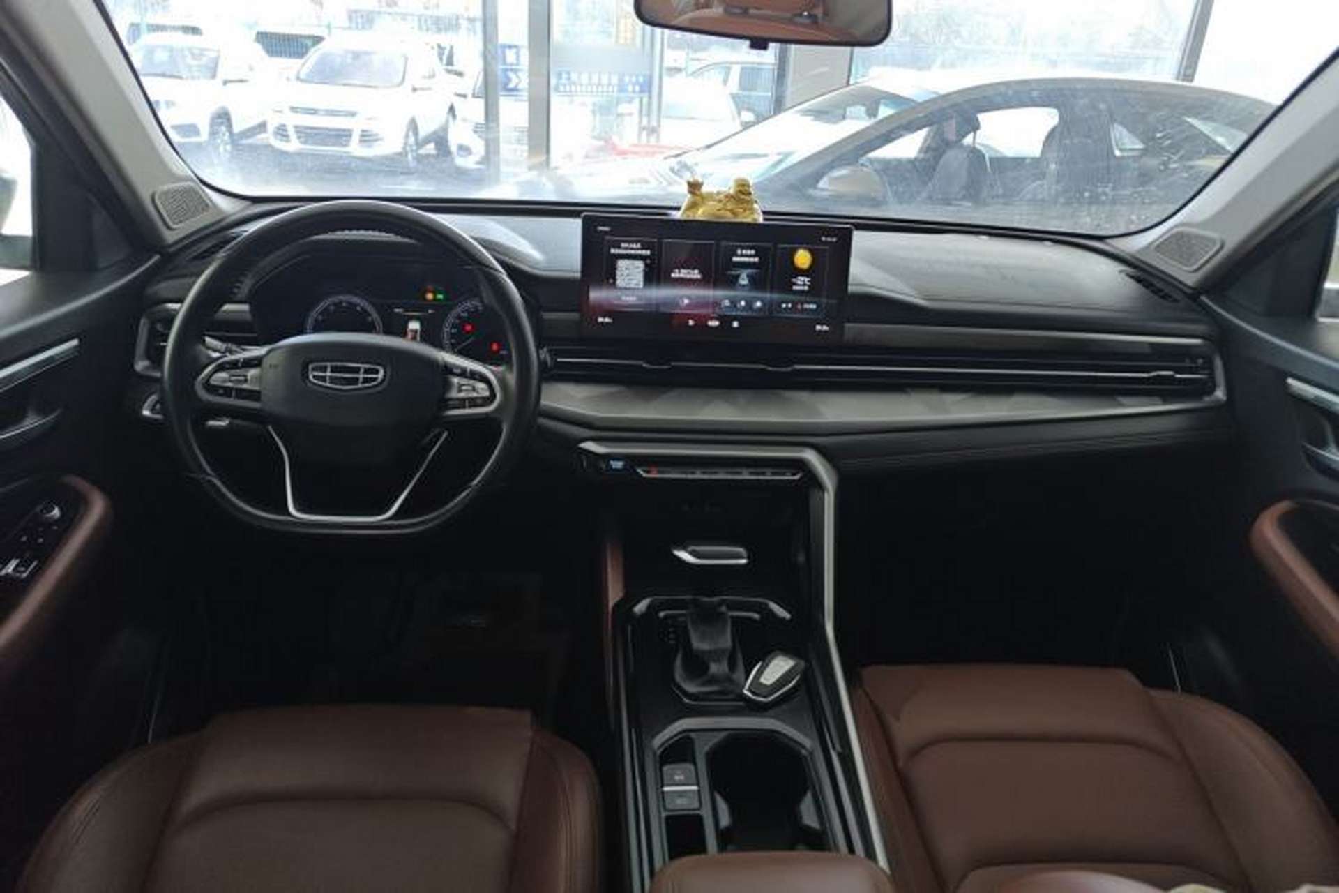 Used Geely Auto Vision X6 2021 PRO 1.4T Automatic Prestige Model Interior 2
